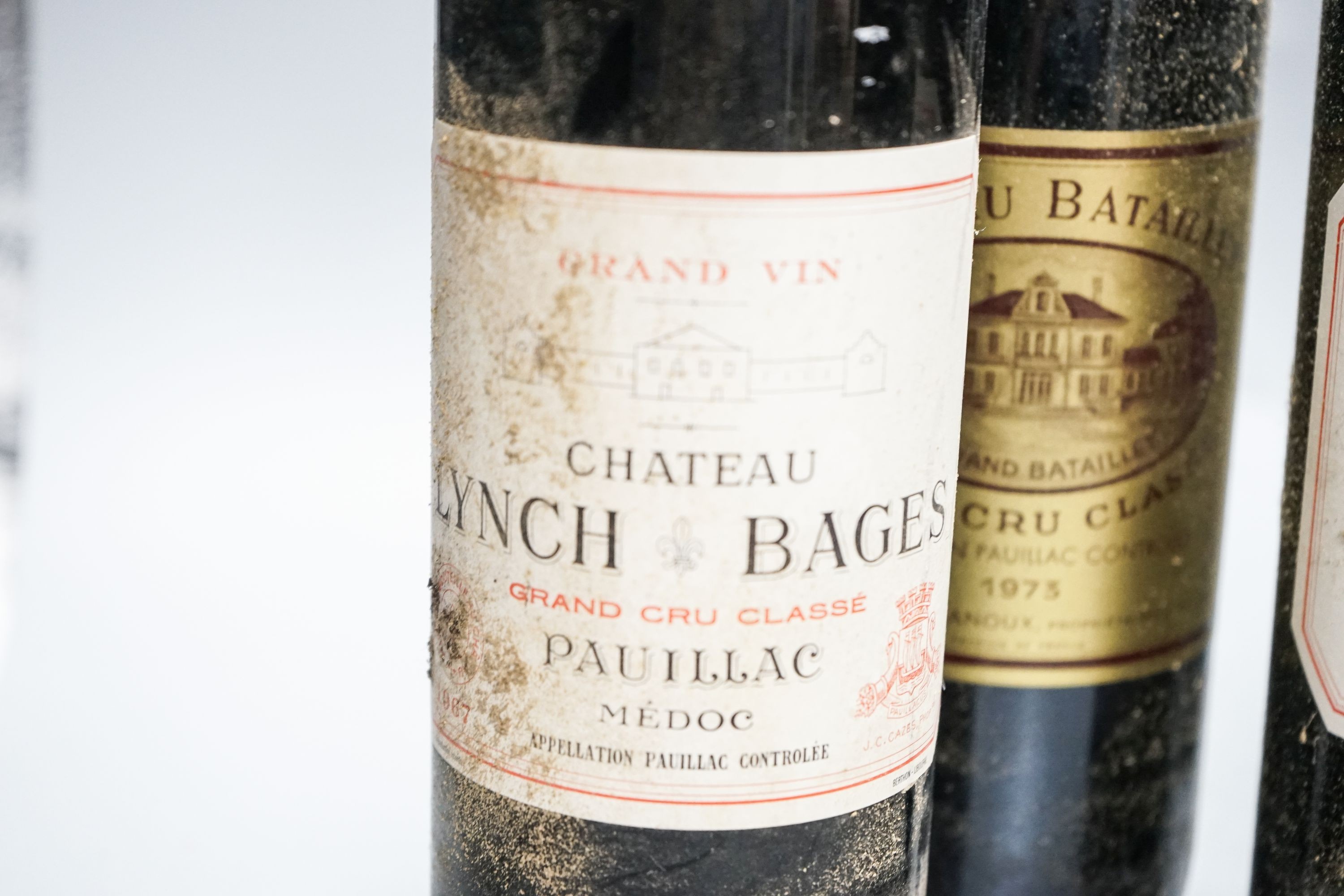 Four bottles of Chateau Batailley grand cru 1973 and 2 bottles of Chateau Lynch Bages 1967